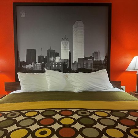 Super 8 By Wyndham Giddings Otel Dış mekan fotoğraf