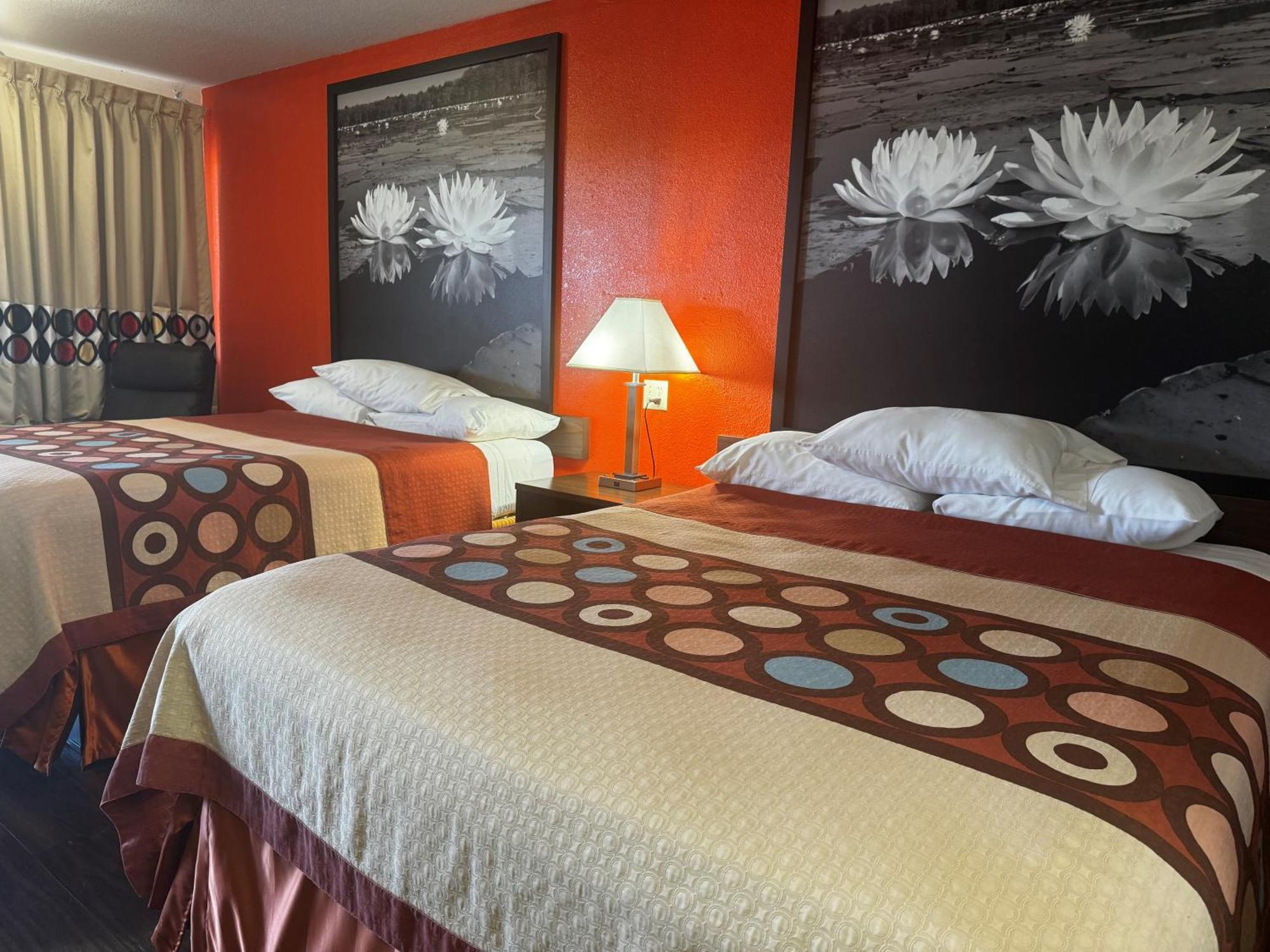 Super 8 By Wyndham Giddings Otel Dış mekan fotoğraf