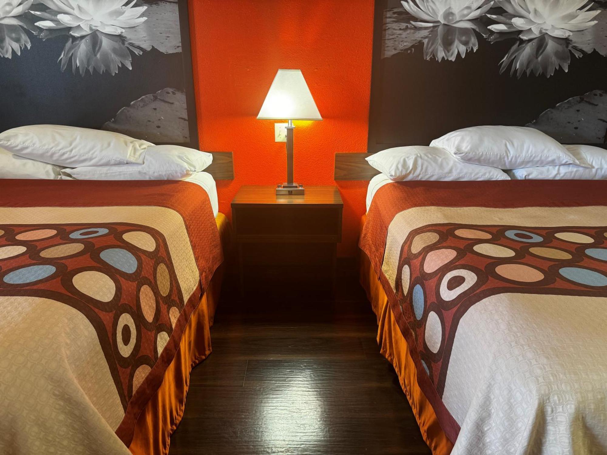 Super 8 By Wyndham Giddings Otel Dış mekan fotoğraf